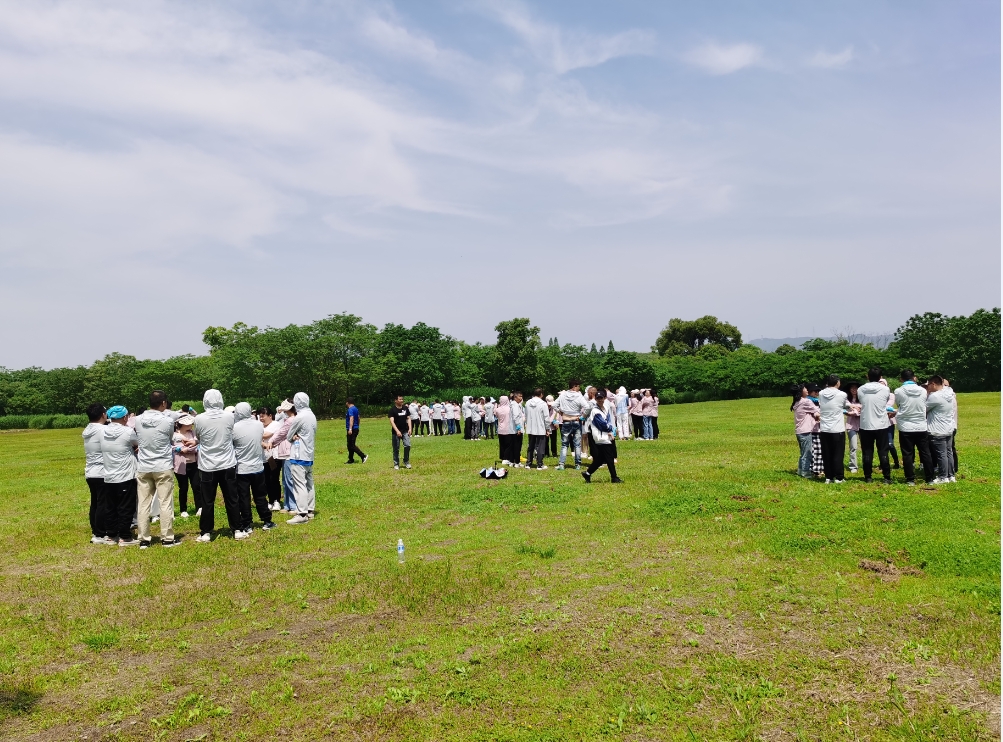 1699949115841080993 1699949115841080993